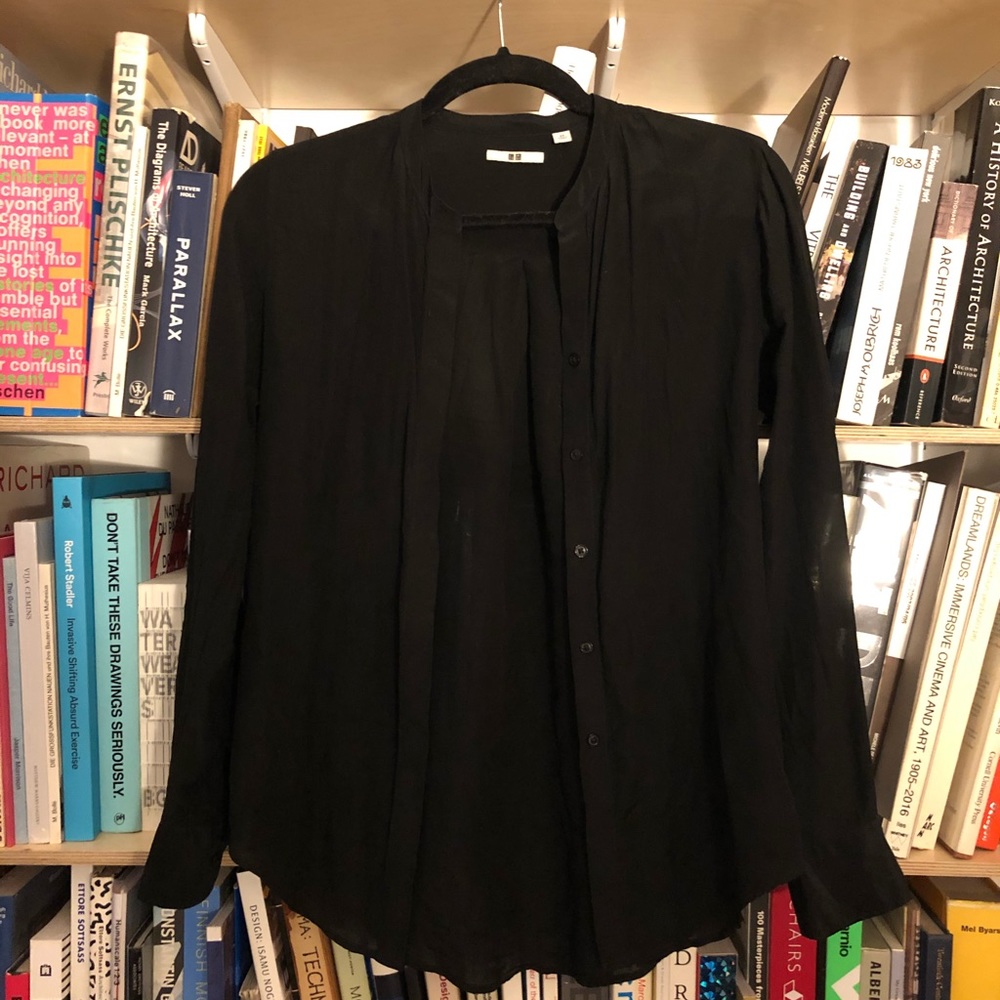 Uniqlo black silk band collar button down